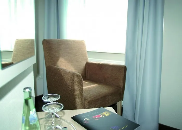 Gaestehaus Kueste Πανσιόν Nordenham